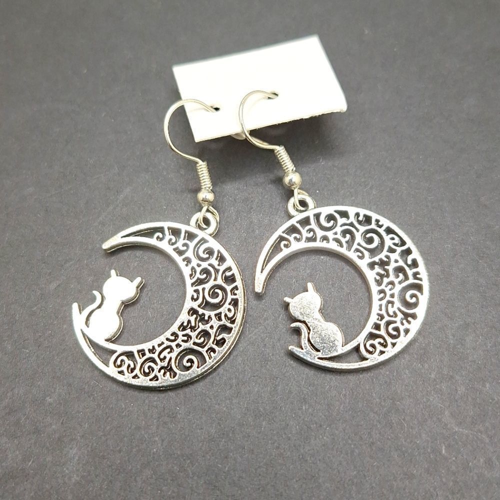 Silver cat Crescent moon earrings filigree